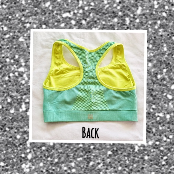 Reversible Victoria's Secret Sports Bra - Picture 5 of 5